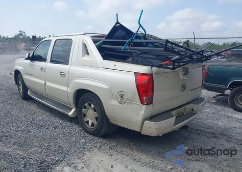 2004 Cadillac Escalade Ext Standard z USA, uszkodzony, nr VIN 3GYEK62N64G149892